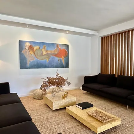 Moderna En Villa